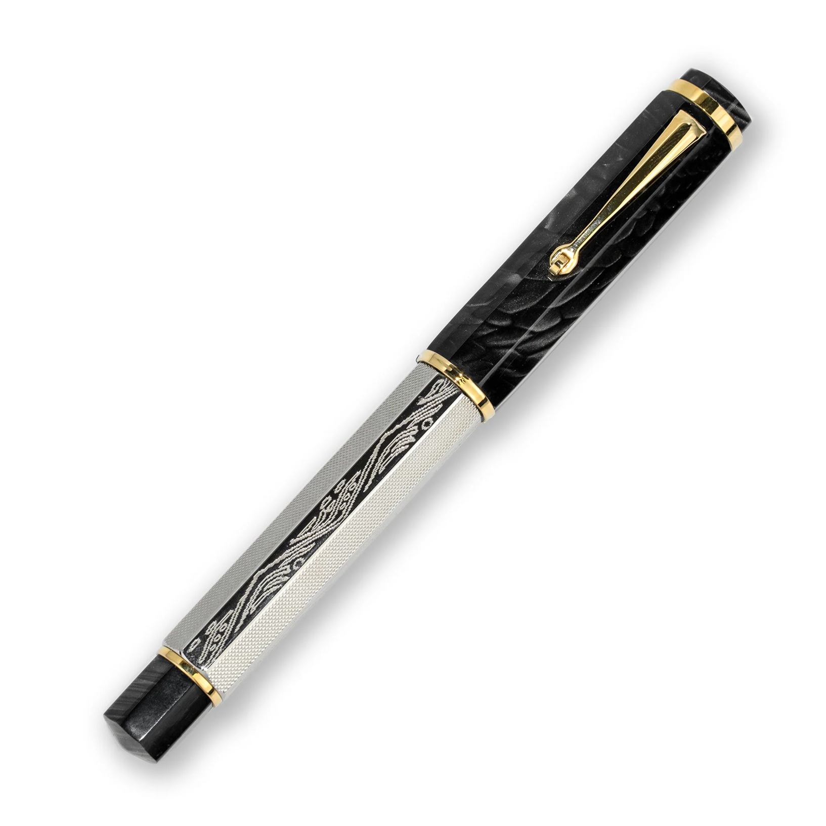 Omas Cobra Silver Guilloché Füllfederhalter