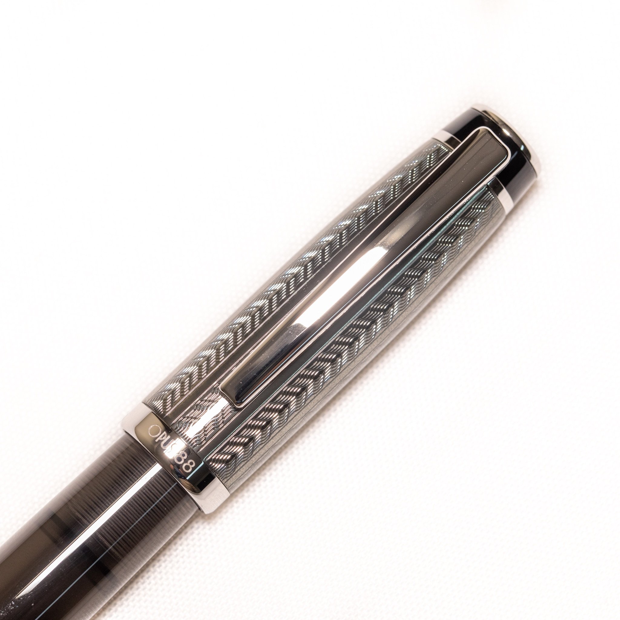 Opus 88 Opera Grey Arrow Fountain pen