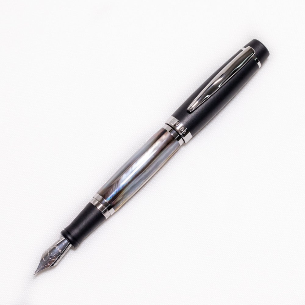 Opus 88 Premium Shell Black Mother of Pearl Fountain pen Opus 88 Premium Shell Black Mother of Pearl Fountain pen