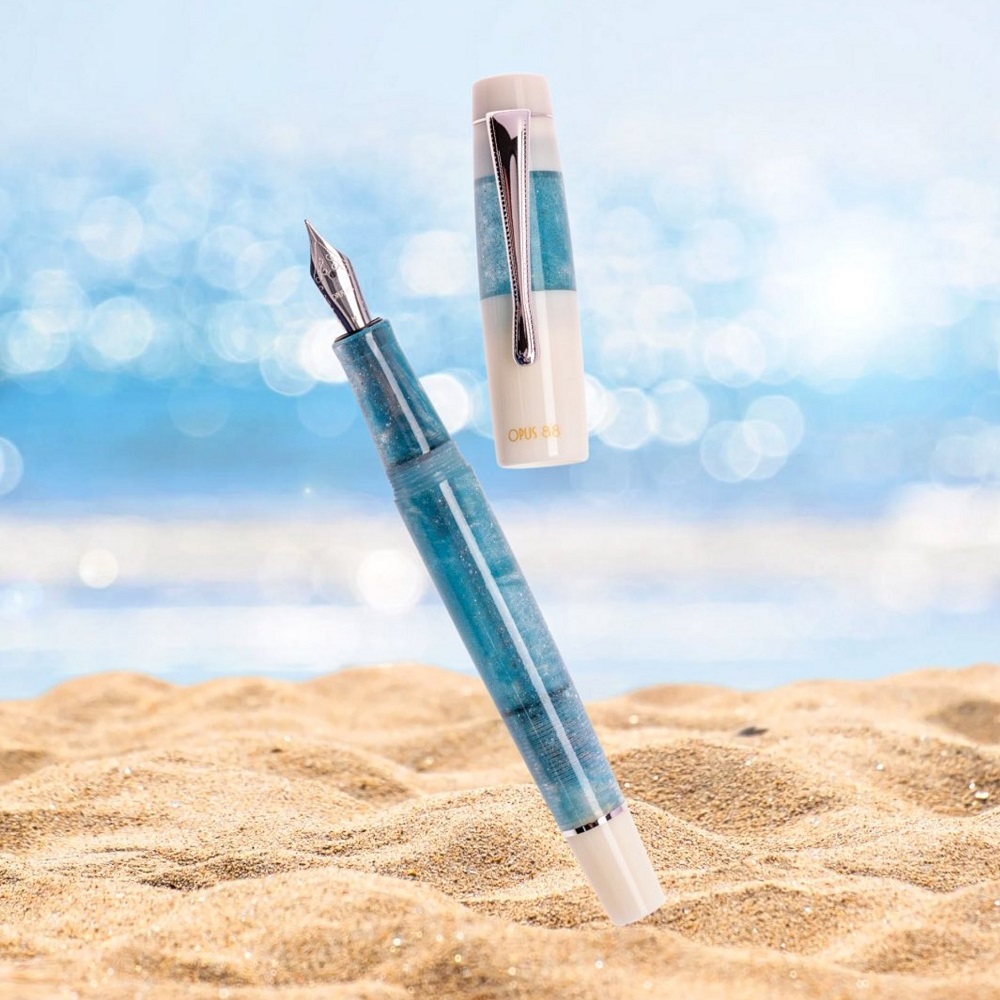 Opus 88 Koloro White Blue Fountain pen Opus 88 Koloro White Blue Fountain pen