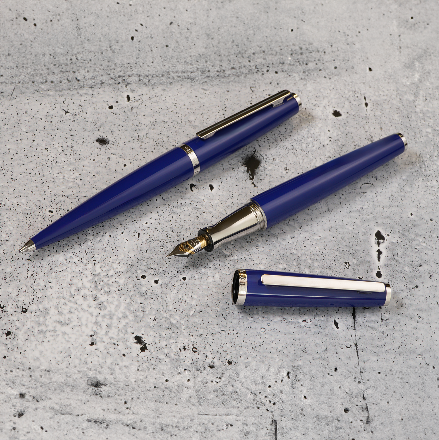 Otto Hutt Design 06 Classic Blue Fountain pen Otto Hutt Design 06 Classic Blue Fountain pen
