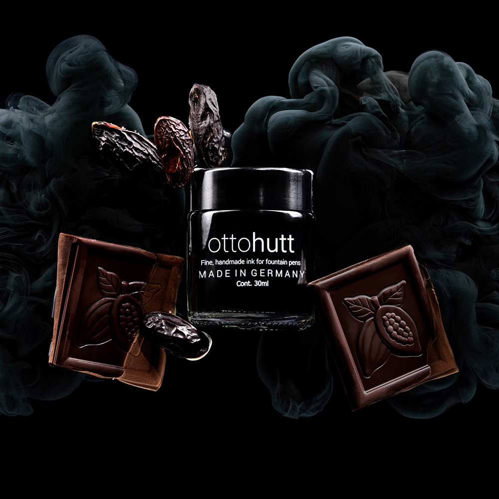 Otto Hutt Design Scented Ink Black Night Dark Chocolate Ink Bottle Otto Hutt Design Scented Ink Black Night Dark Chocolate Ink Bottle
