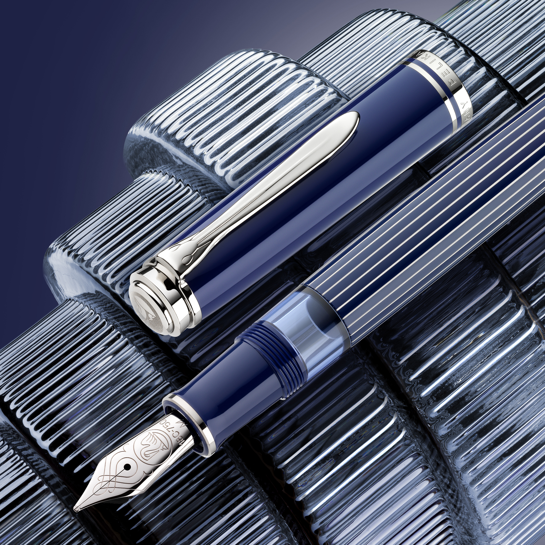 Pelikan Souverän M815 Metal Striped Blue Fountain pen Pelikan Souverän M815 Metal Striped Blue Fountain pen