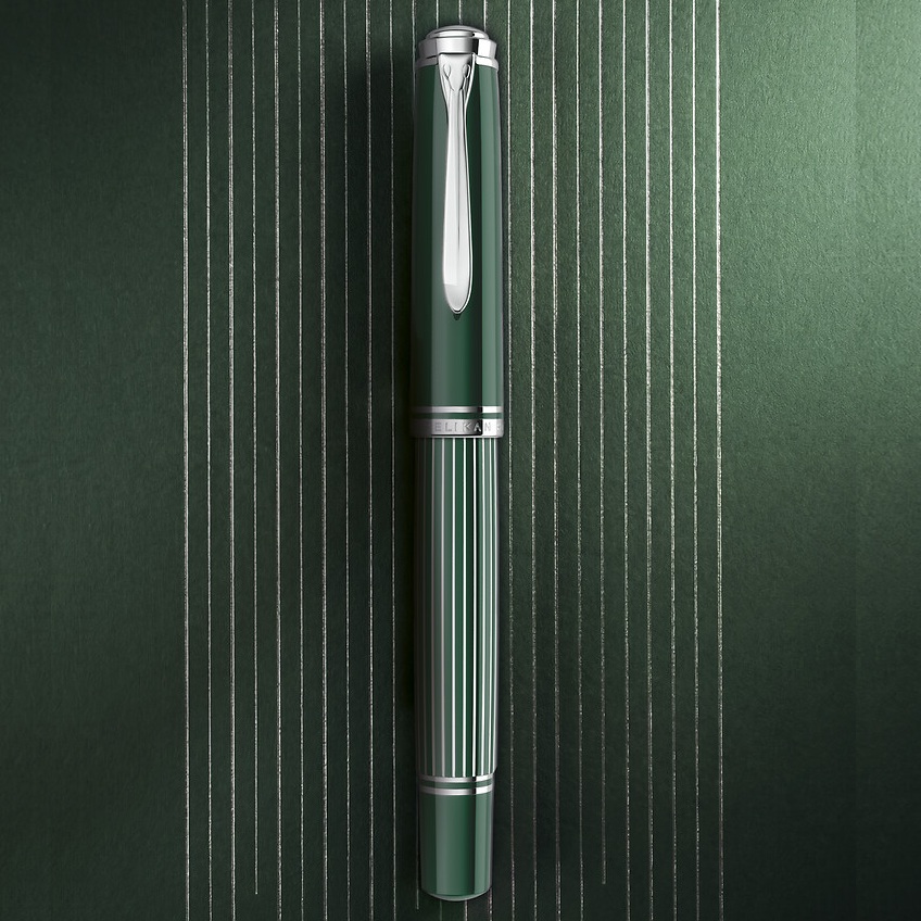 Pelikan Souverän M815 Metal Striped Green Fountain pen