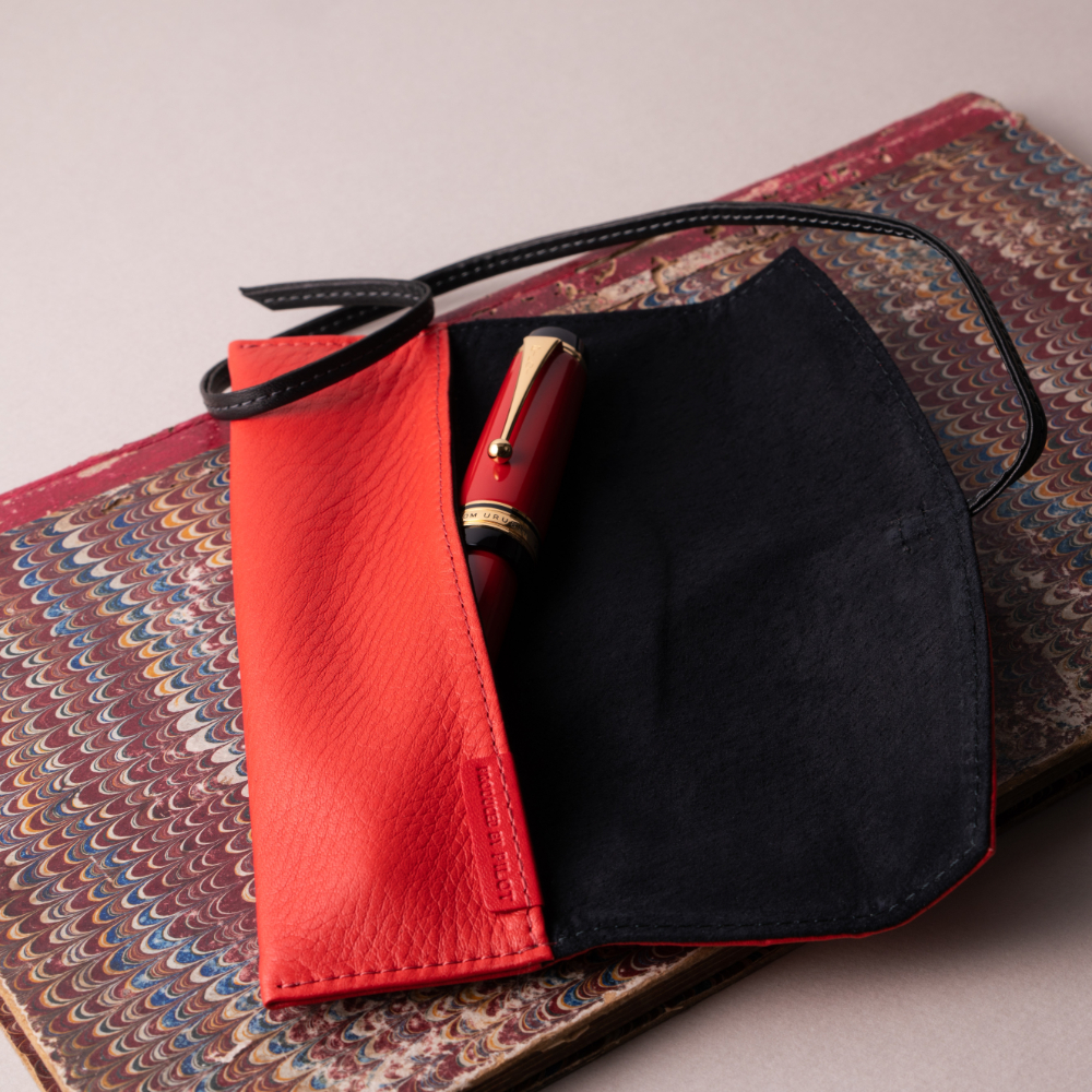 Pilot Leather Pen Case Long Size Red and Black (Single)