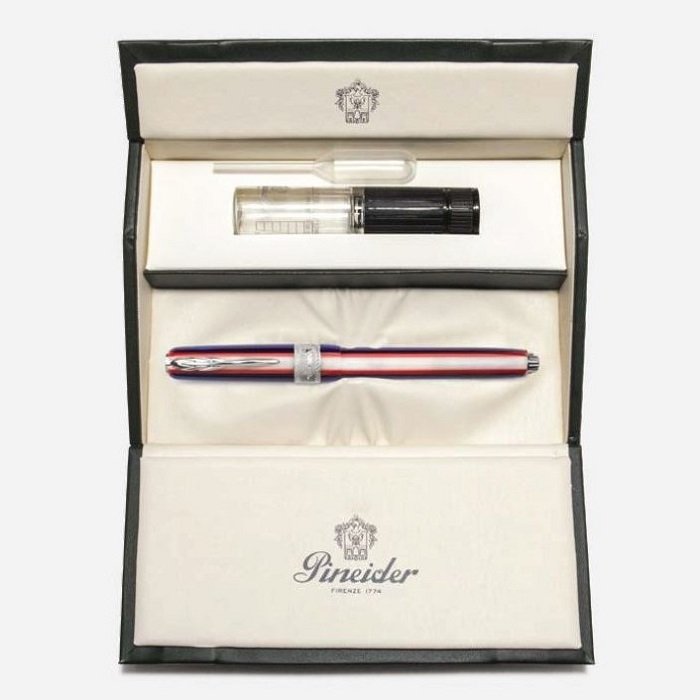 Pineider Queen Mary Fountain Pen Pineider Queen Mary Fountain Pen