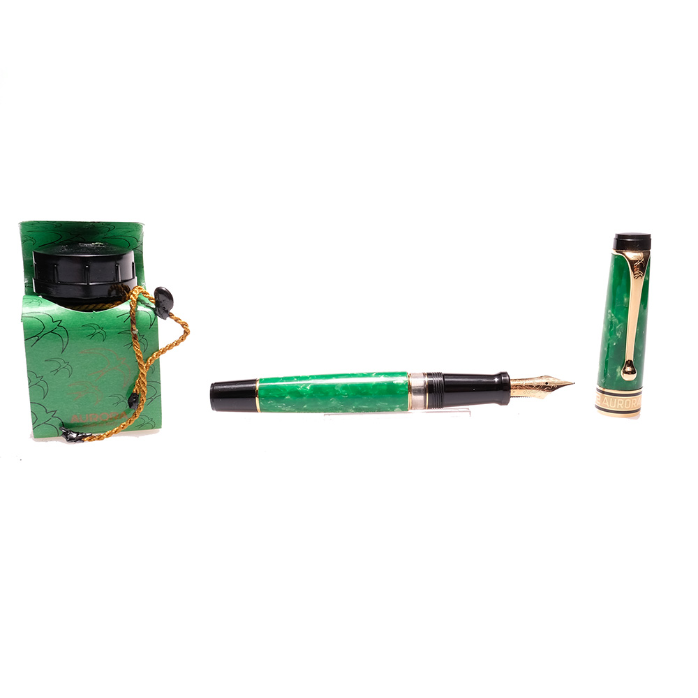 Aurora Primavera Fountain Pen GT Pre-owned Aurora Primavera Fountain Pen GT Pre-owned