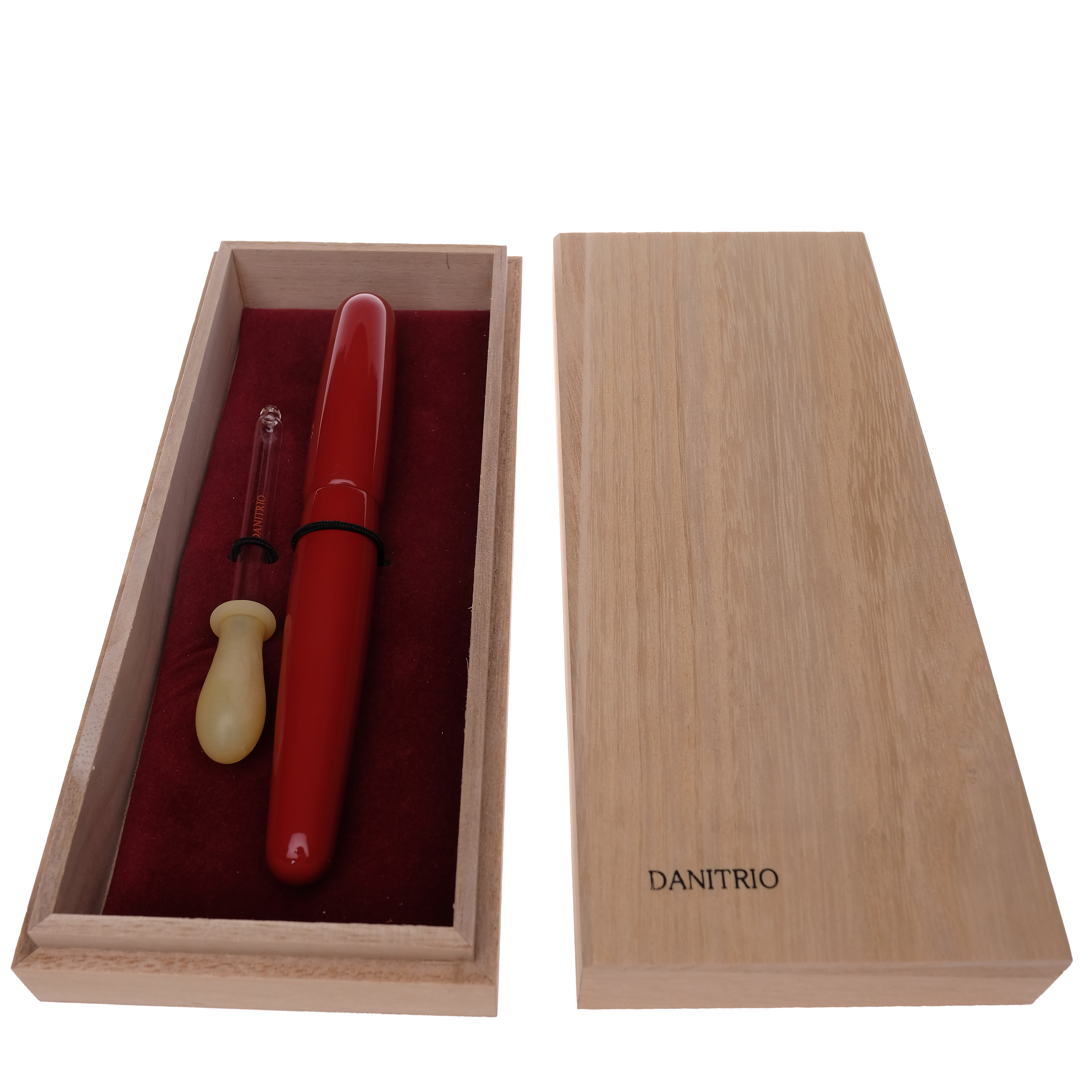 Danitrio Mikado Shu Roiro-Migaki (Red) LE Fountain Pen Pre-owned