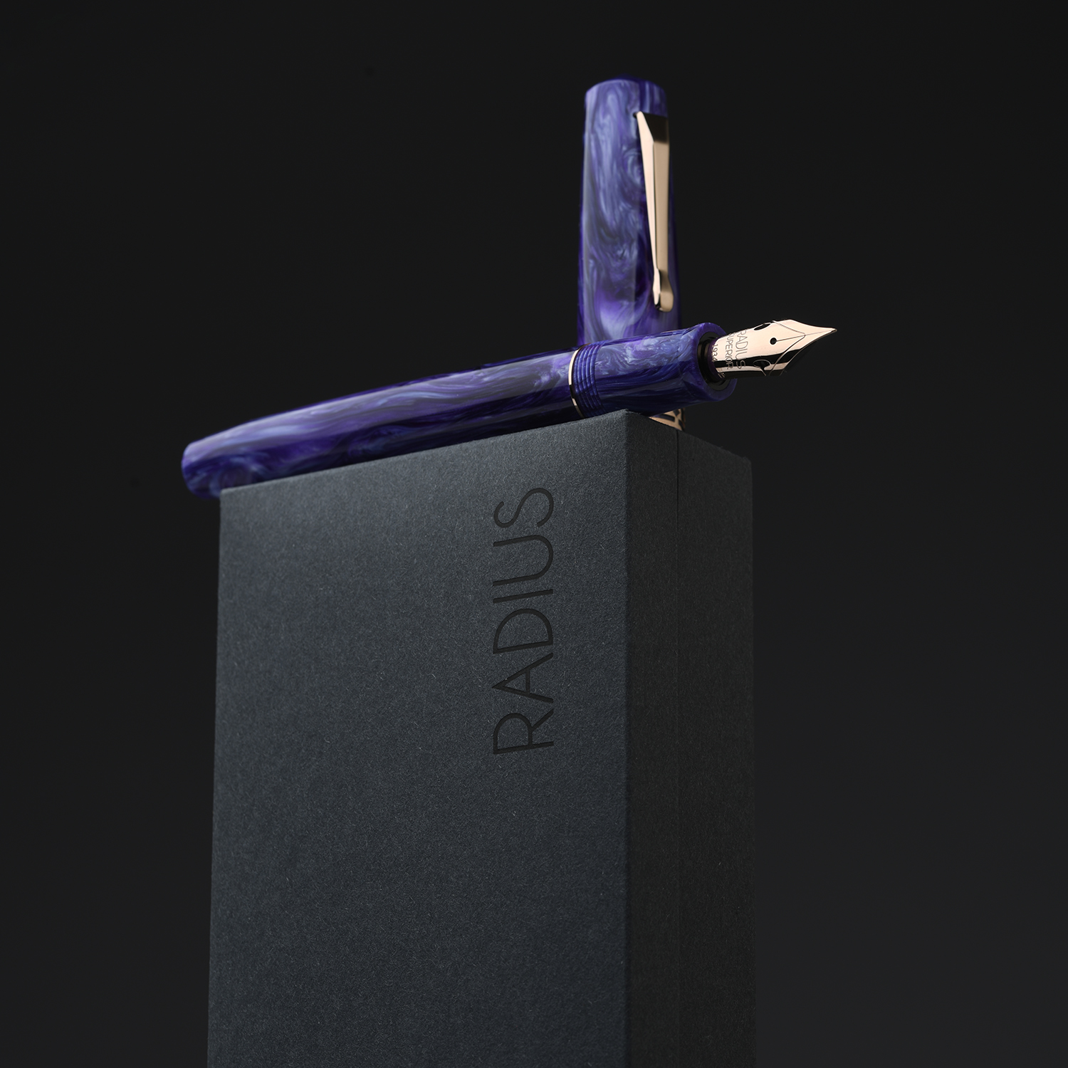 Radius Settimo Purple Swing Swirl RGT Caneta-tinteiro