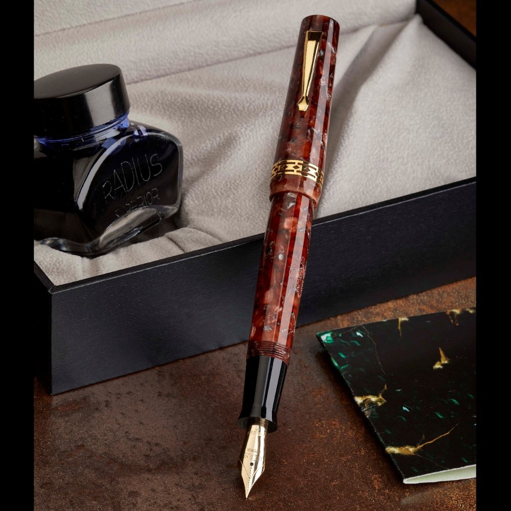 Radius Superior Monterosso Red Fountain pen