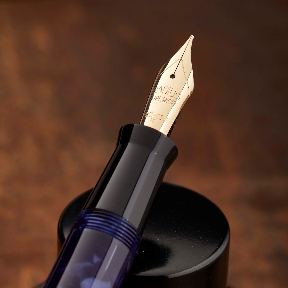 Radius Superior Riomaggiore Blue Fountain pen Radius Superior Riomaggiore Blue Fountain pen