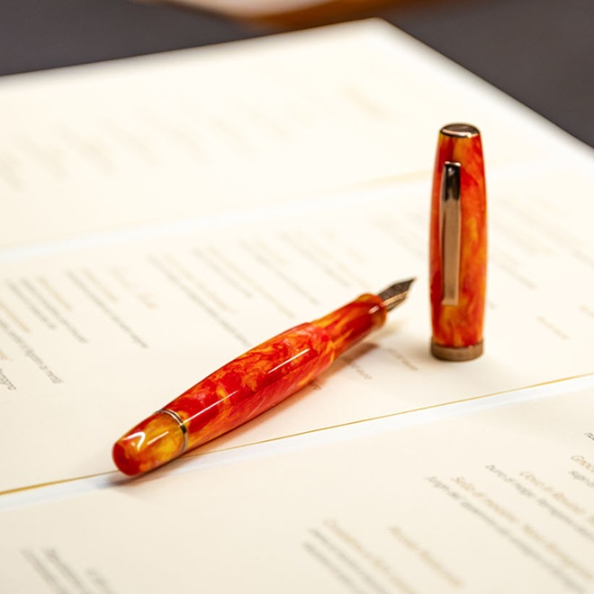 Scribo La Dotta Uovo in Raviolo PVD Corten Vulpen