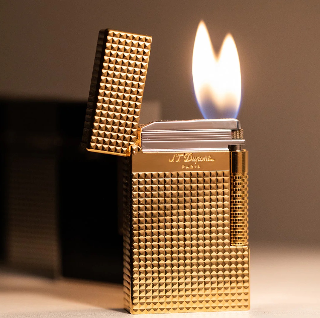 S.T. Dupont New Le Grand Yellow Gold Diamond Head Lighter S.T. Dupont New Le Grand Yellow Gold Diamond Head Lighter