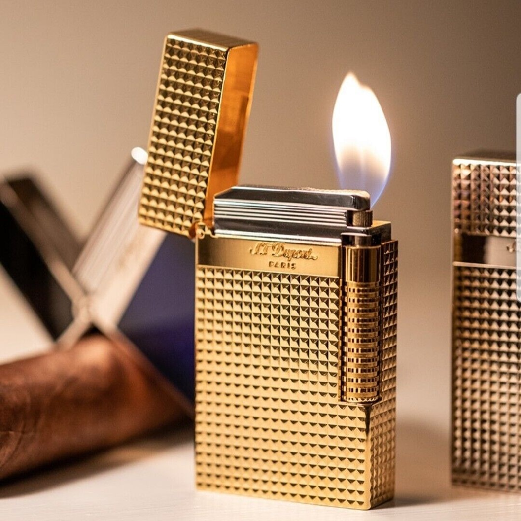S.T. Dupont New Le Grand Yellow Gold Diamond Head Lighter S.T. Dupont New Le Grand Yellow Gold Diamond Head Lighter
