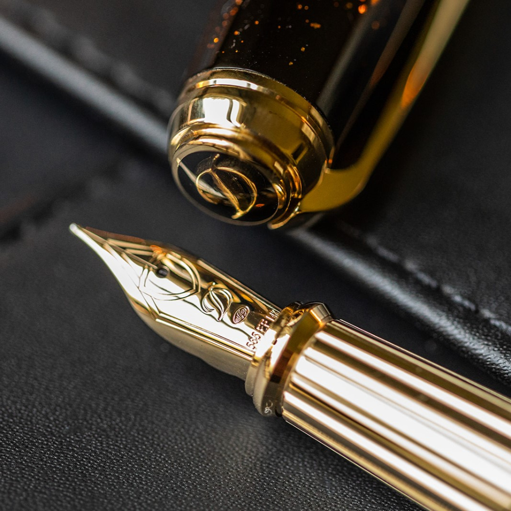 S.T. Dupont Line D Gold Dust Fountain pen S.T. Dupont Line D Gold Dust Fountain pen