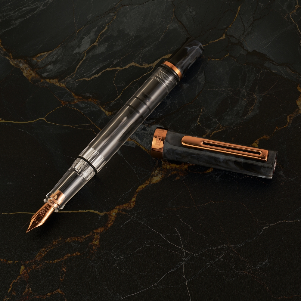 TWSBI Eco Black Marble with Bronze Füllfederhalter