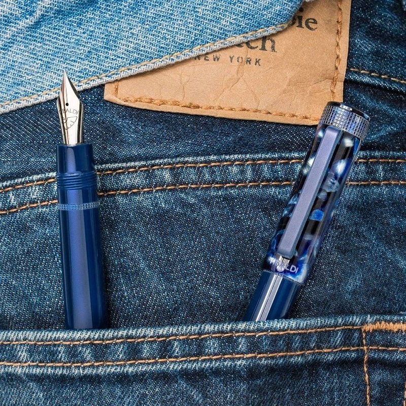 Tibaldi Perfecta Stonewash Blue Denim Fountain pen Tibaldi Perfecta Stonewash Blue Denim Fountain pen