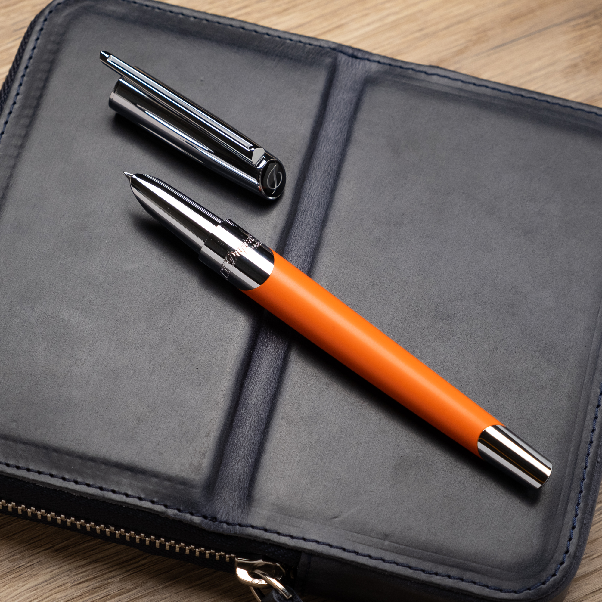 S.T. Dupont Défi Millennium Silver and Matt Orange Füllfederhalter