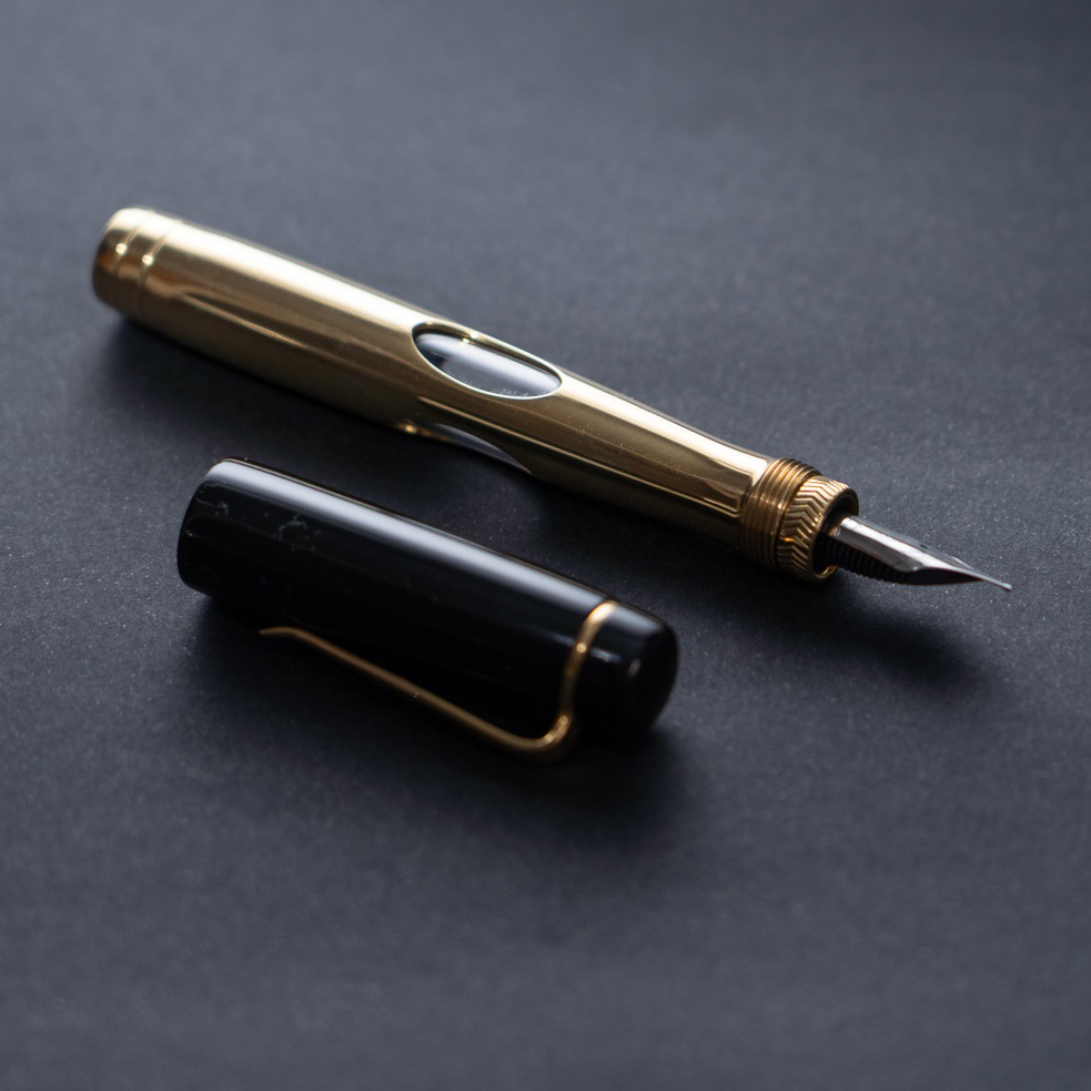 Ulpia 117 Ebonite Black and Brass Mira GT Vulpen