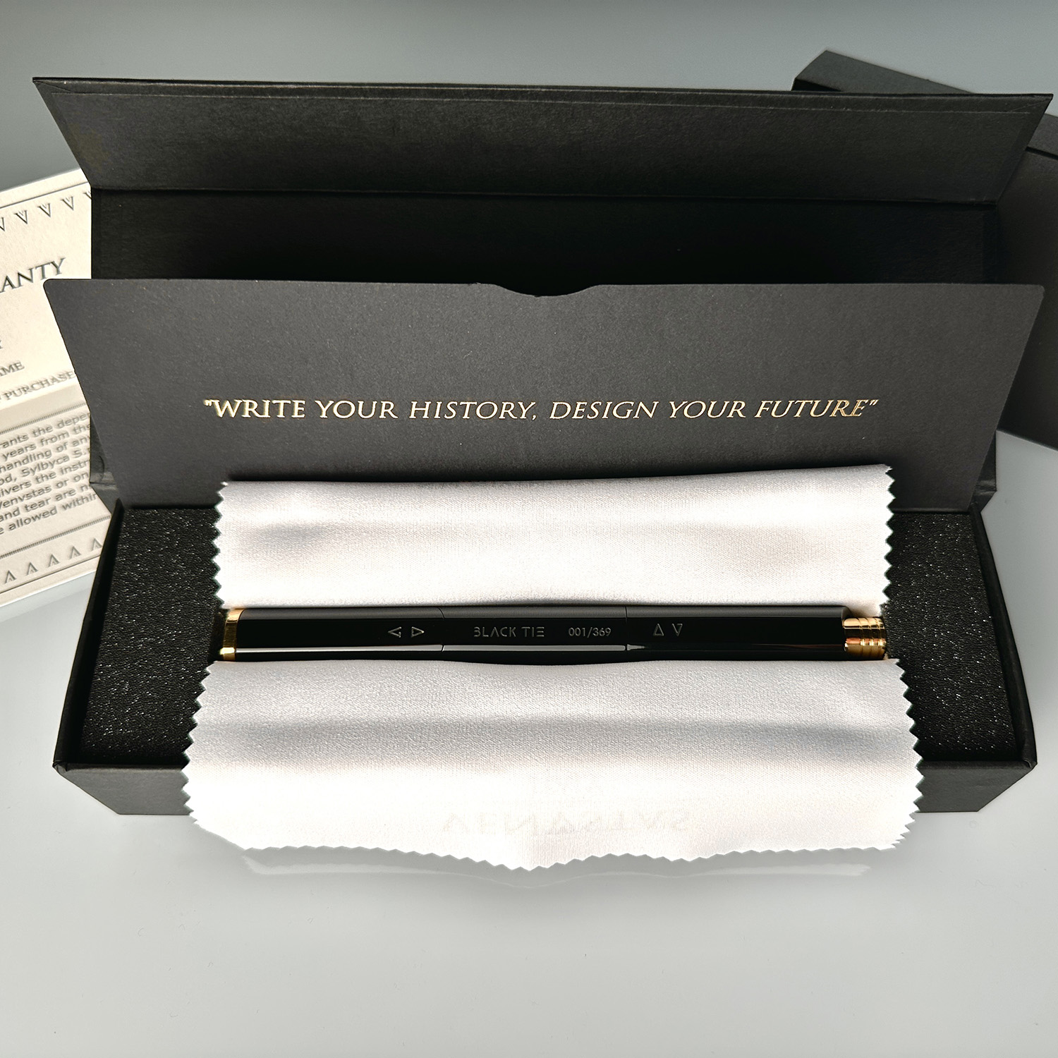 Venvstas Calibro 8 Black Tie Caneta de tinta permanente