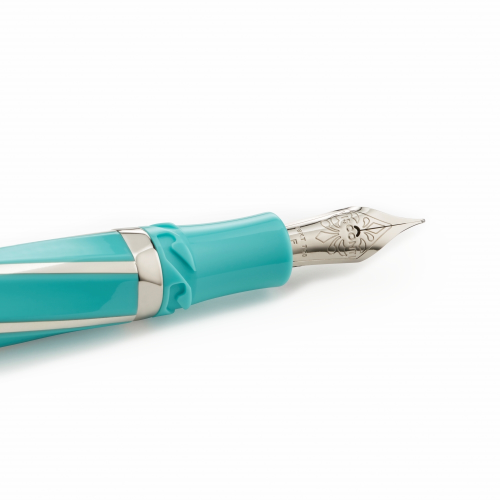 Visconti Divina Elegance Wave Fountain pen - Vulpen
