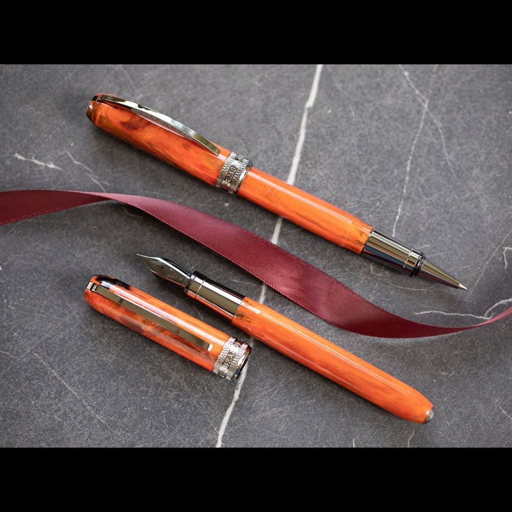 Visconti Rembrandt-S Orange Fountain pen - Vulpen / Fountain pen
