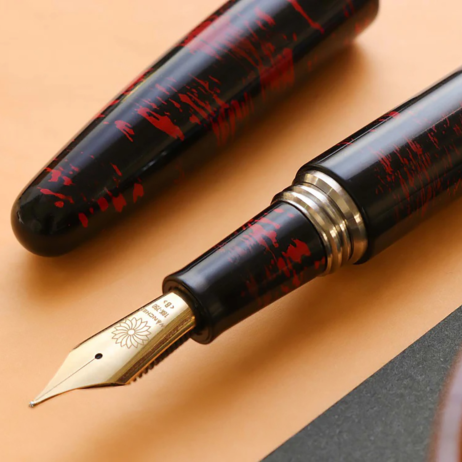 Wancher Dream Pen Aizu Urushi Akebono-nuri Fountain Pen Wancher Dream Pen Aizu Urushi Akebono-nuri Fountain Pen