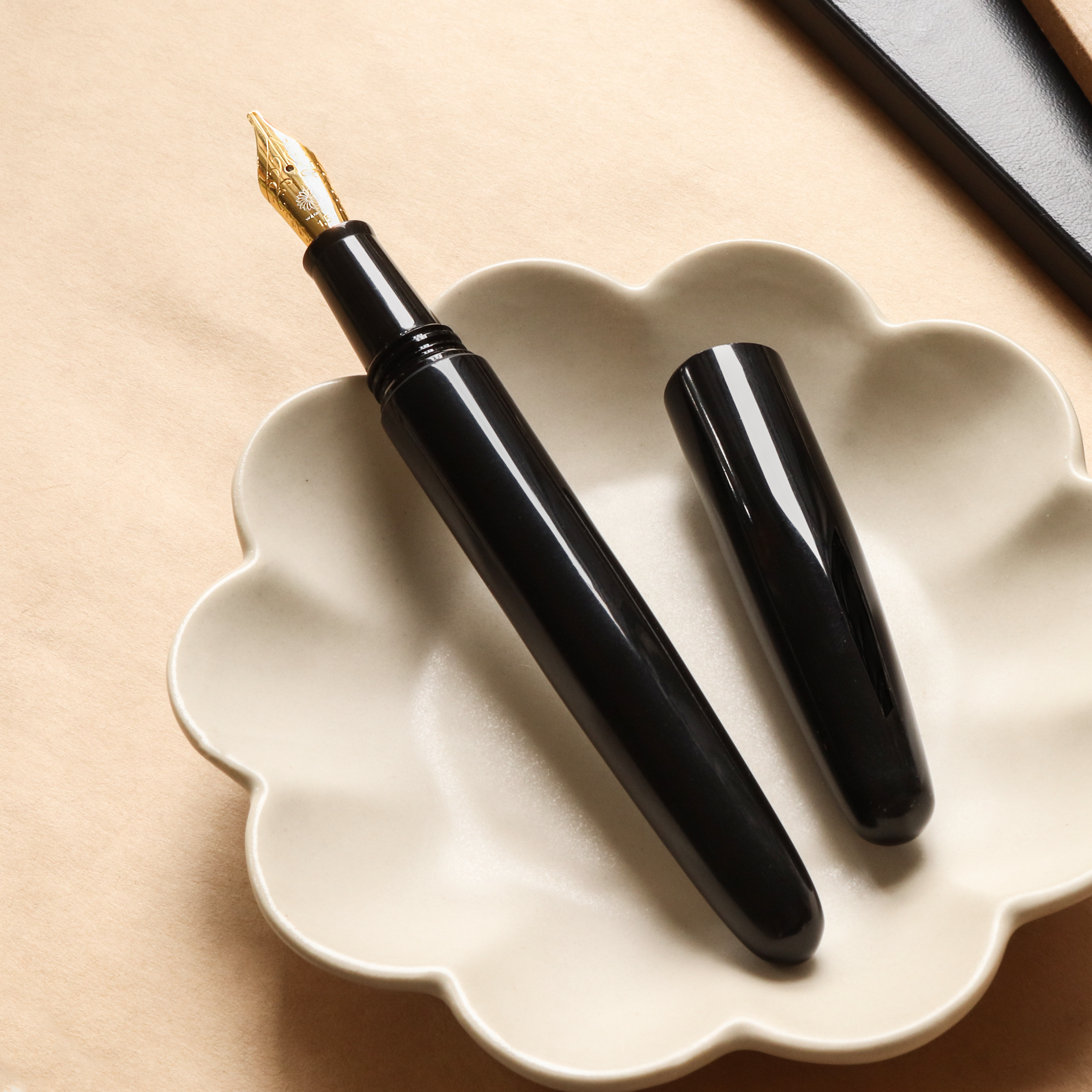 Wancher Dream Pen True Ebonite Silk Black Fountain Pen Wancher Dream Pen True Ebonite Silk Black Fountain Pen