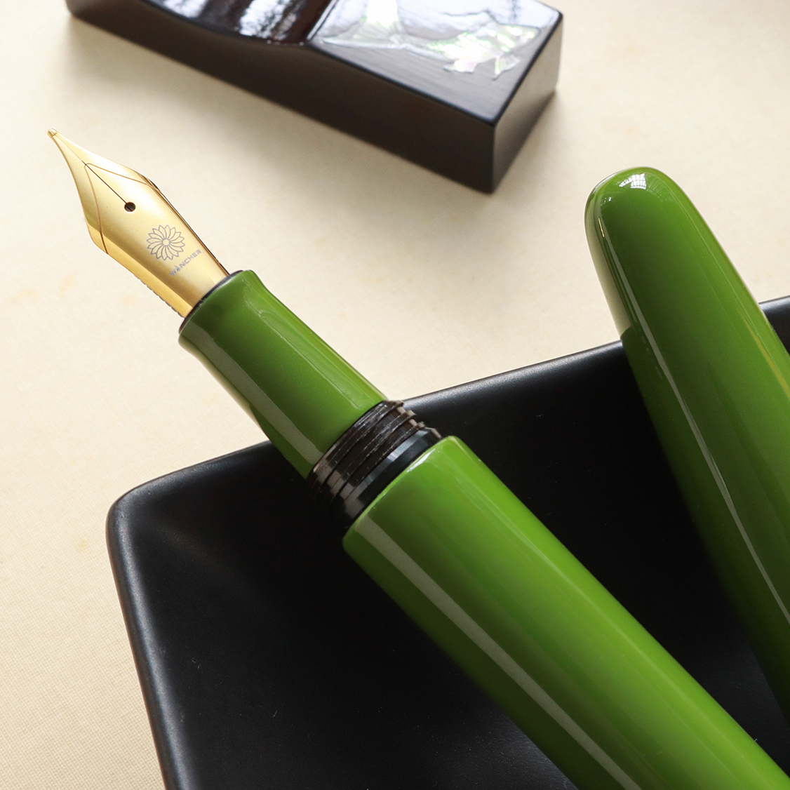 Wancher Dream Pen True Urushi Uguisu-Iro Fountain Pen