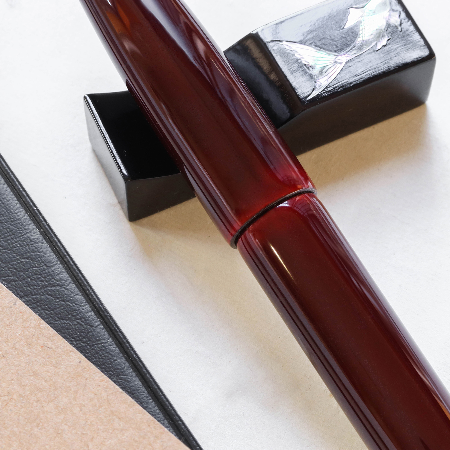 Wancher Dream Pen True Urushi Aka Tamenuri Fountain Pen Wancher Dream Pen True Urushi Aka Tamenuri Fountain Pen