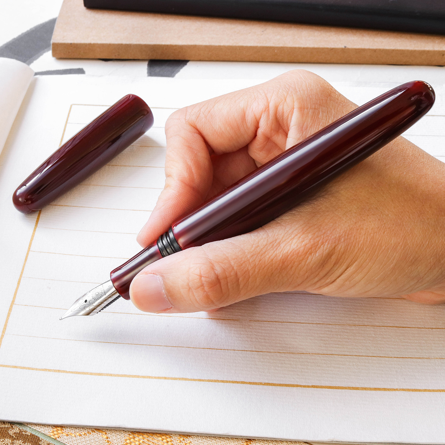 Wancher Dream Pen True Urushi Aka Tamenuri Fountain Pen Wancher Dream Pen True Urushi Aka Tamenuri Fountain Pen