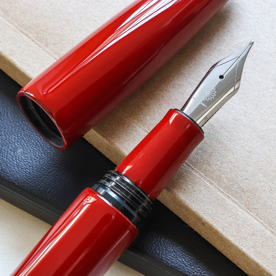Wancher Dream Pen True Urushi Red Fountain Pen Wancher Dream Pen True Urushi Red Fountain Pen