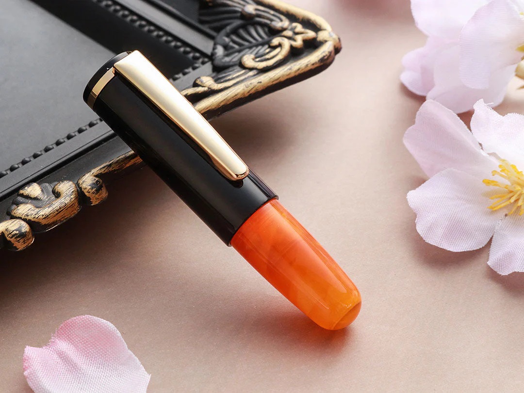 Wancher PuChiCo Black Orange Chocolate GT Fountain Pen Wancher PuChiCo Black Orange Chocolate GT Fountain Pen