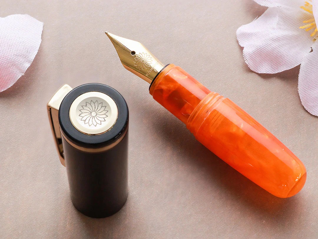 Wancher PuChiCo Black Orange Chocolate GT Fountain Pen Wancher PuChiCo Black Orange Chocolate GT Fountain Pen