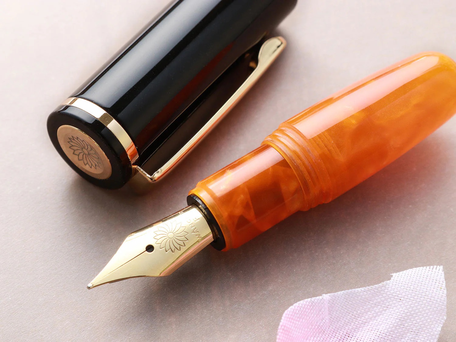 Wancher PuChiCo Black Orange Chocolate GT Fountain Pen Wancher PuChiCo Black Orange Chocolate GT Fountain Pen