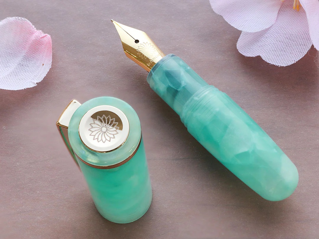 Wancher PuChiCo Tropical Green GT Fountain Pen Wancher PuChiCo Tropical Green GT Fountain Pen