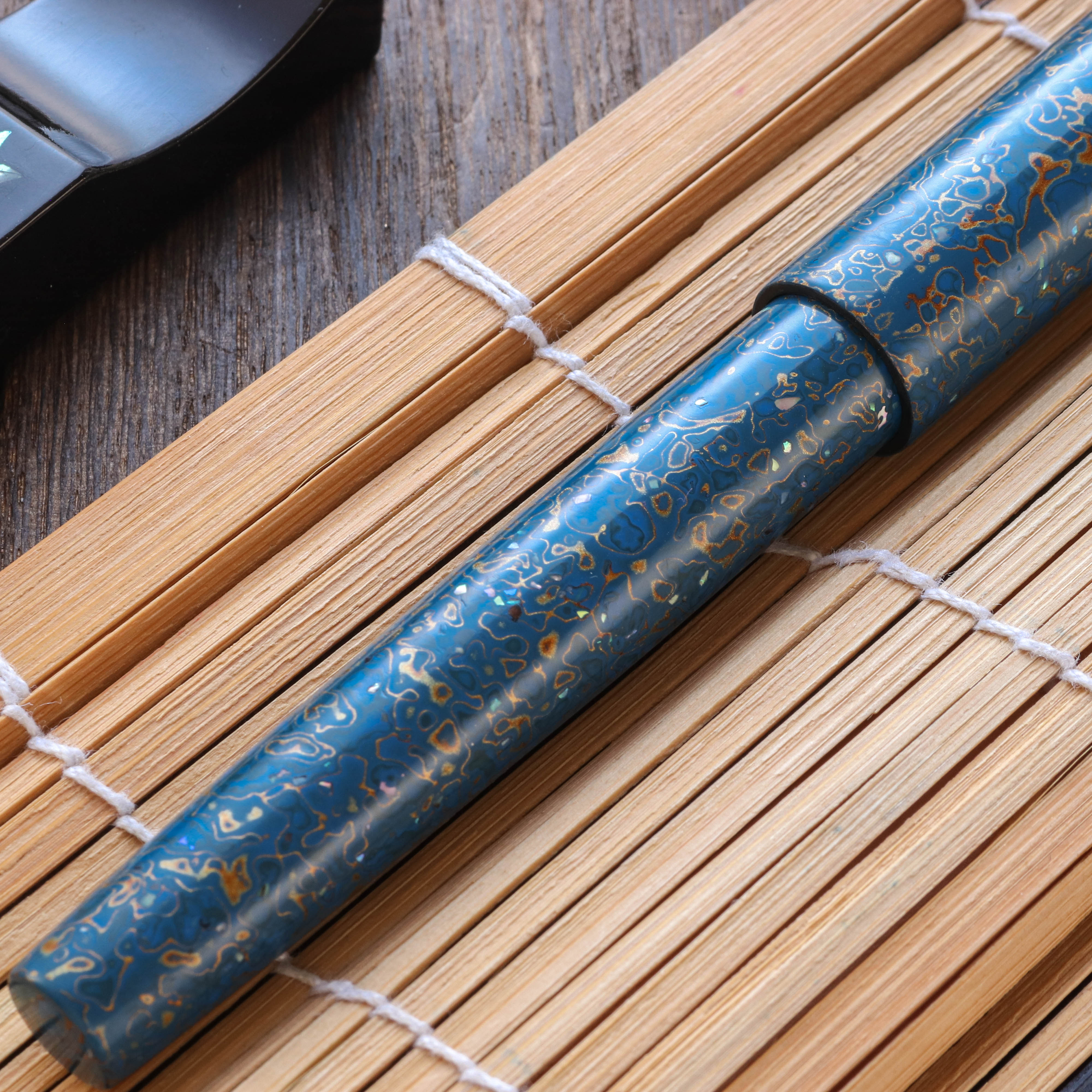 Wancher Sekai Saihi Urushi Ao-age Raden Stylo Plume