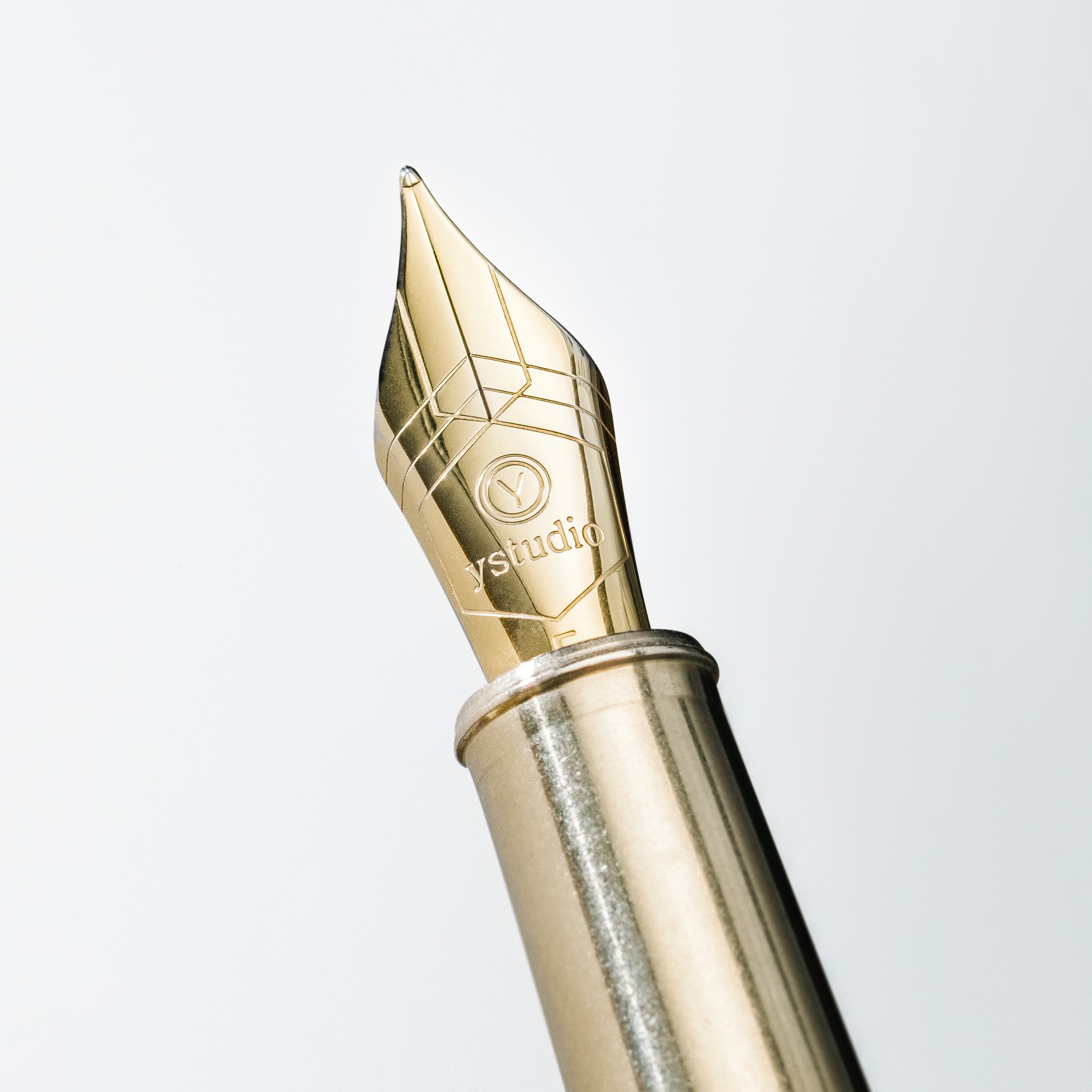 Ystudio Classic Fountain Pen 10th Anniversary Green Fountain Pen Ystudio Classic Fountain Pen 10th Anniversary Green Fountain Pen