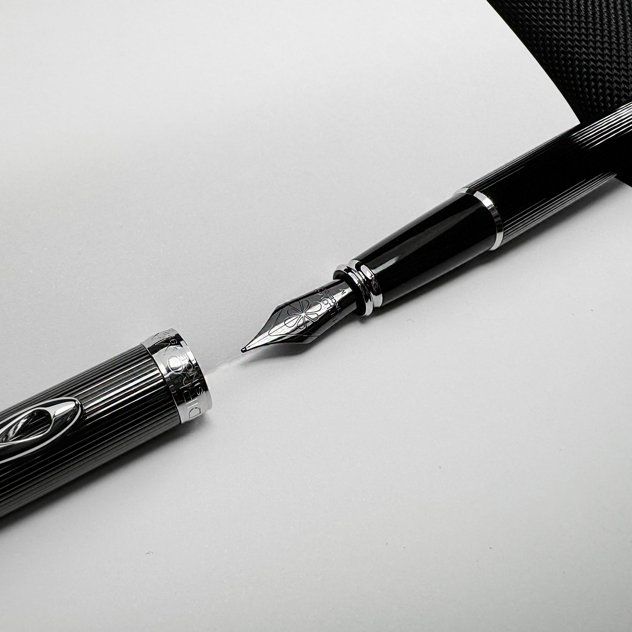 Diplomat Excellence A Guilloche PVD Black/Chrome Ballpoint