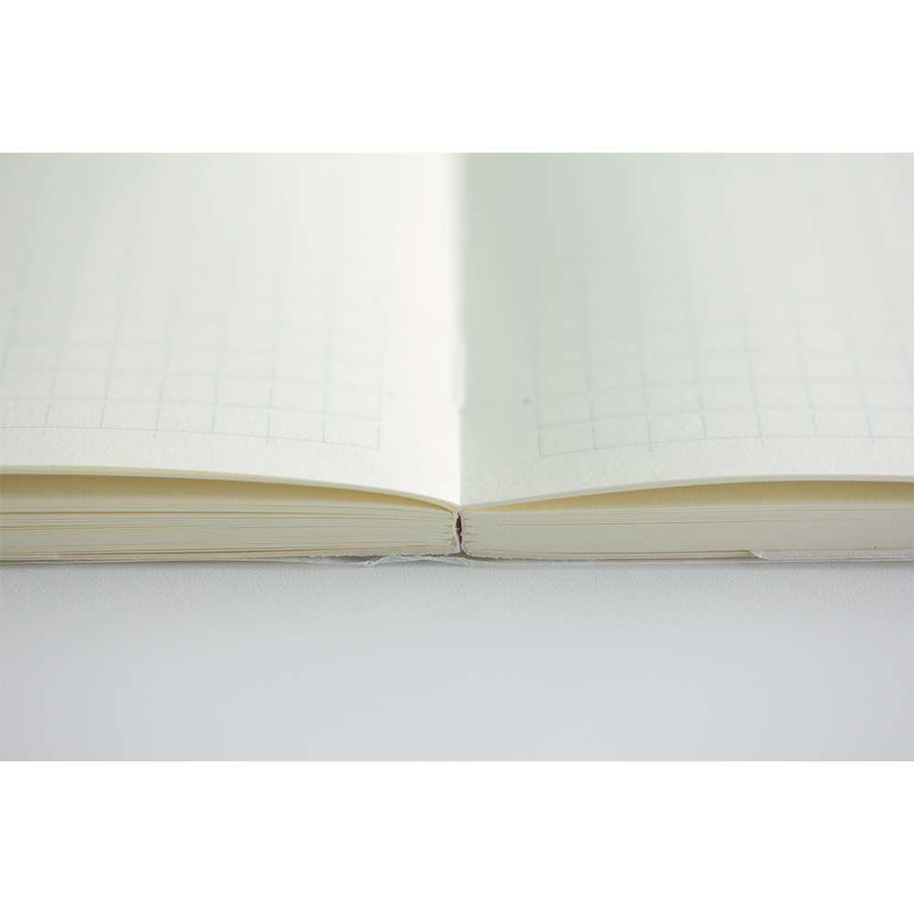 Midori MD Paper B6 Grid Notebook Midori MD Paper B6 Grid Notebook