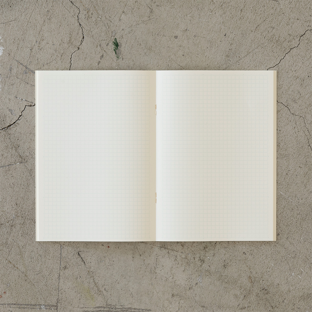 Midori MD Paper A5 Grid Notebook Light (3-pack) Midori MD Paper A5 Grid Notebook Light (3-pack)