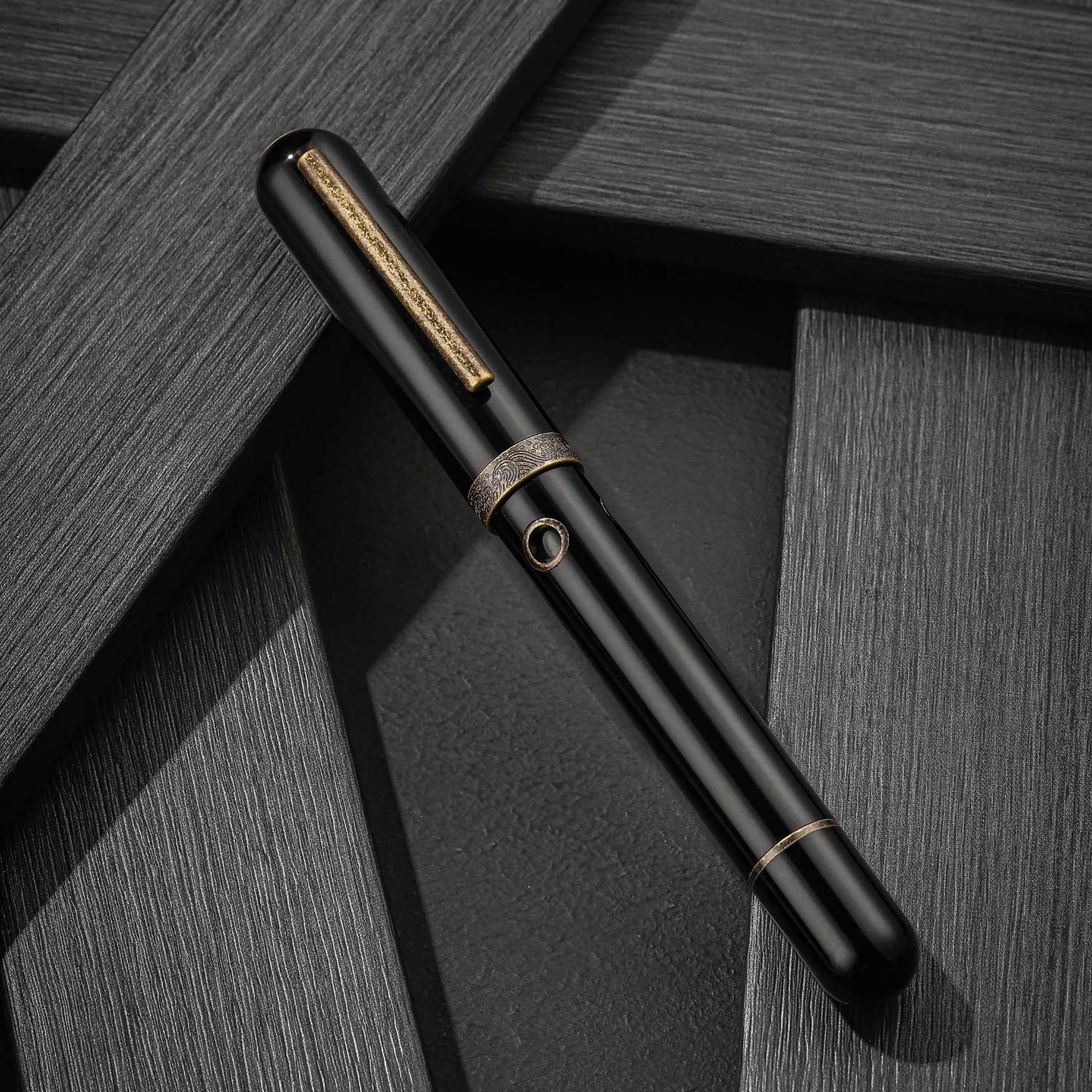 Nahvalur Nautilus Bronze Corydoras GT Fountain Pen Nahvalur Nautilus Bronze Corydoras GT Fountain Pen