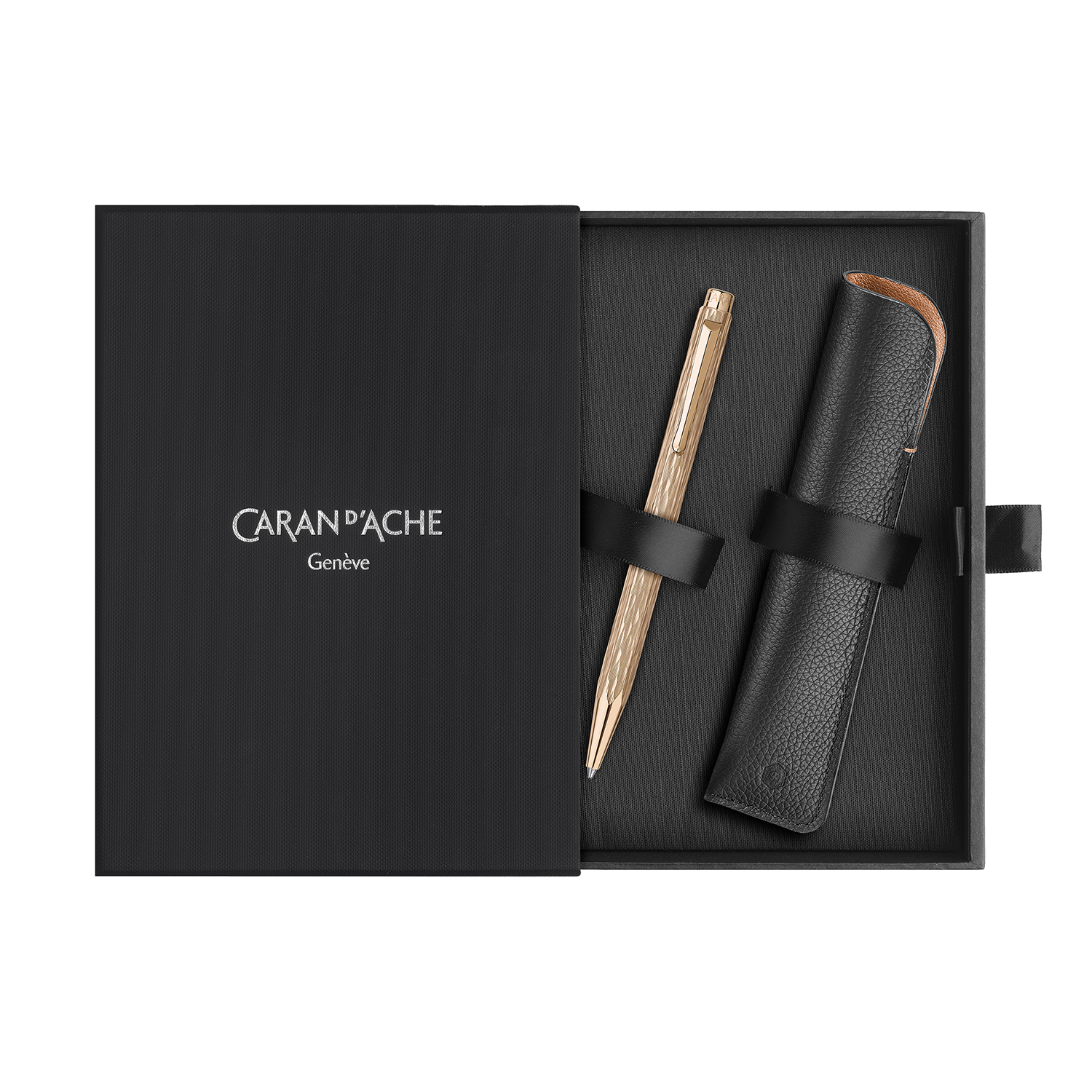 Caran D’Ache Ecridor Chevron Kugelschreiber – Rosévergoldet, Mit Diamantguillochierung
