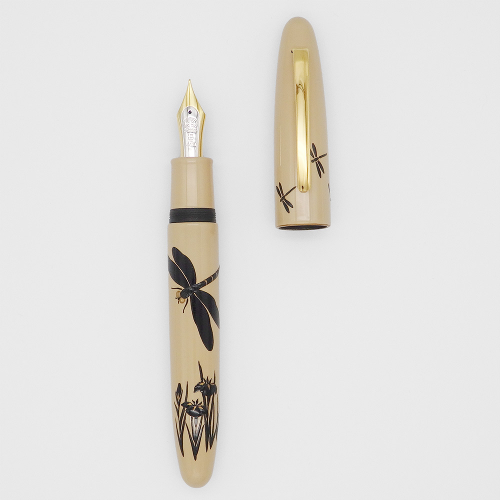 Taccia Age-e Maki-e Dragon and Iris Fountain pen Taccia Age-e Maki-e Dragon and Iris Fountain pen