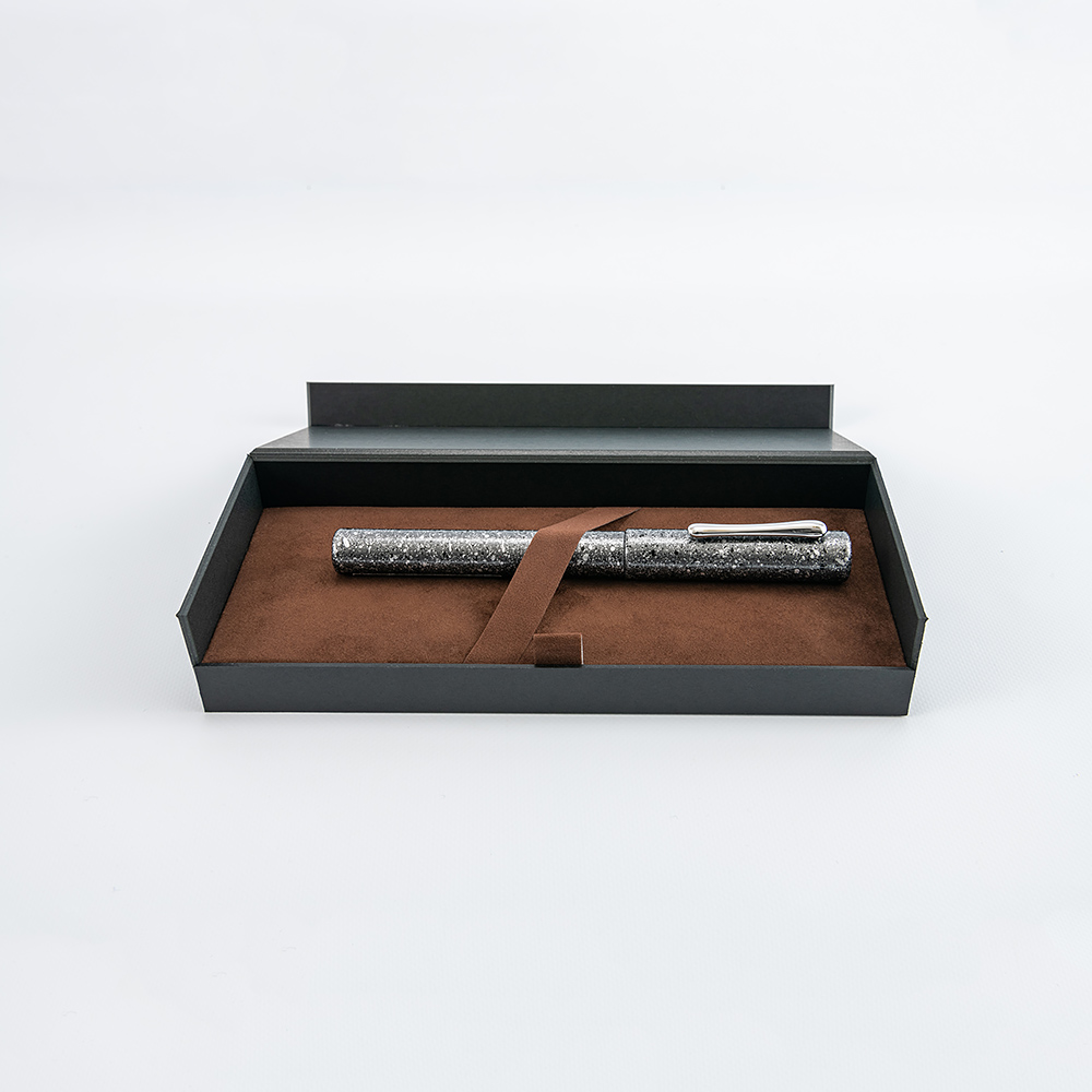 Caneta-tinteiro Taccia Granite Stone Black