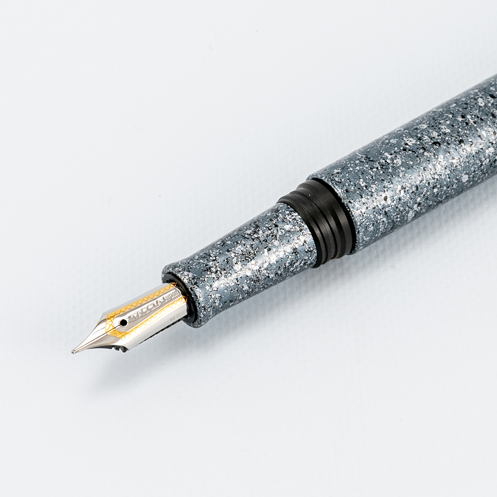 Taccia Granite Stone Gray Füllfederhalter