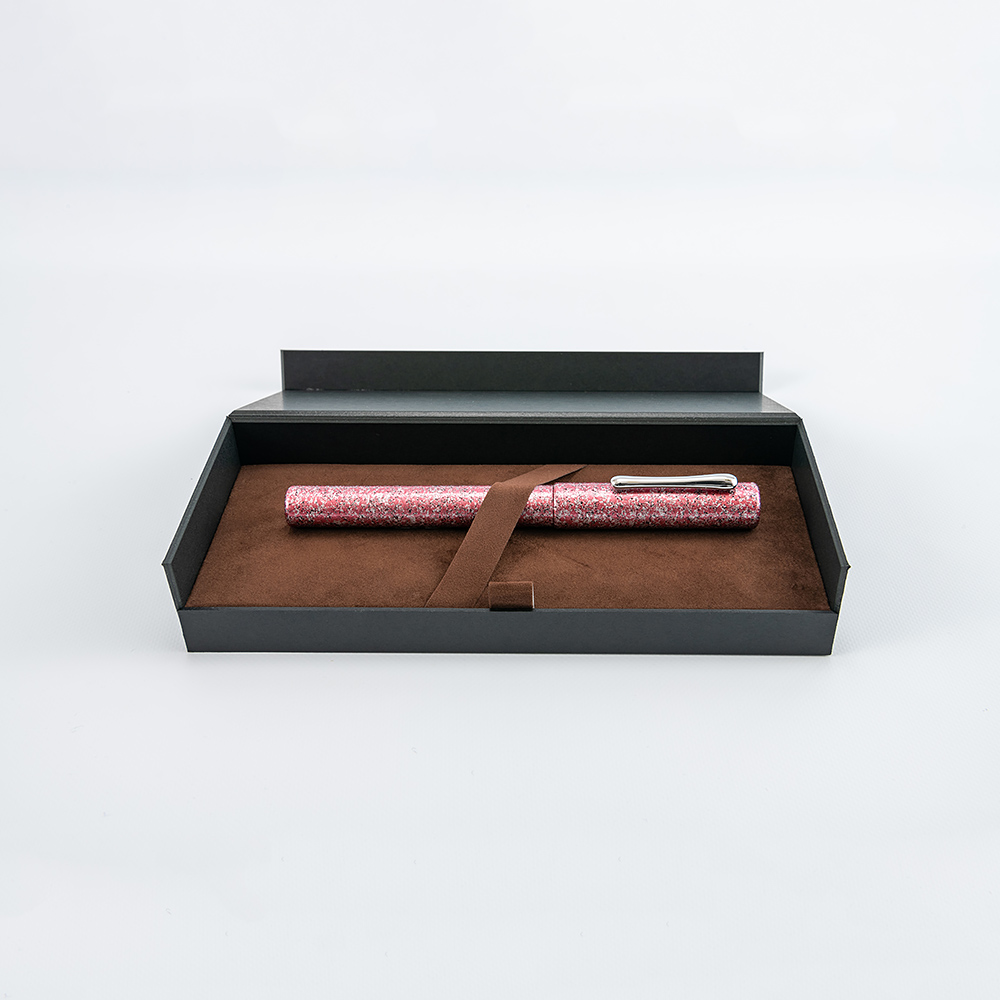 Taccia Granite Stone Red Fountain pen Taccia Granite Stone Red Fountain pen