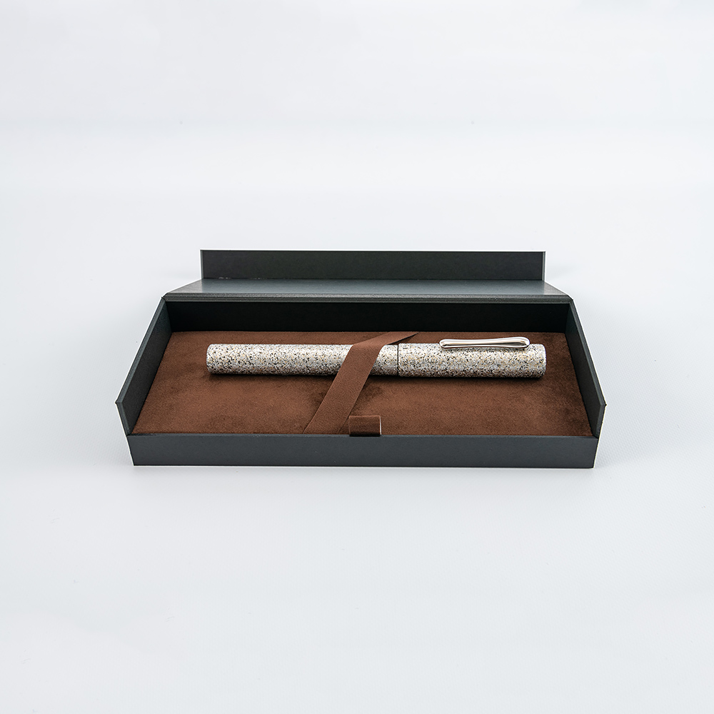 Taccia Granite Stone White Fountain pen Taccia Granite Stone White Fountain pen