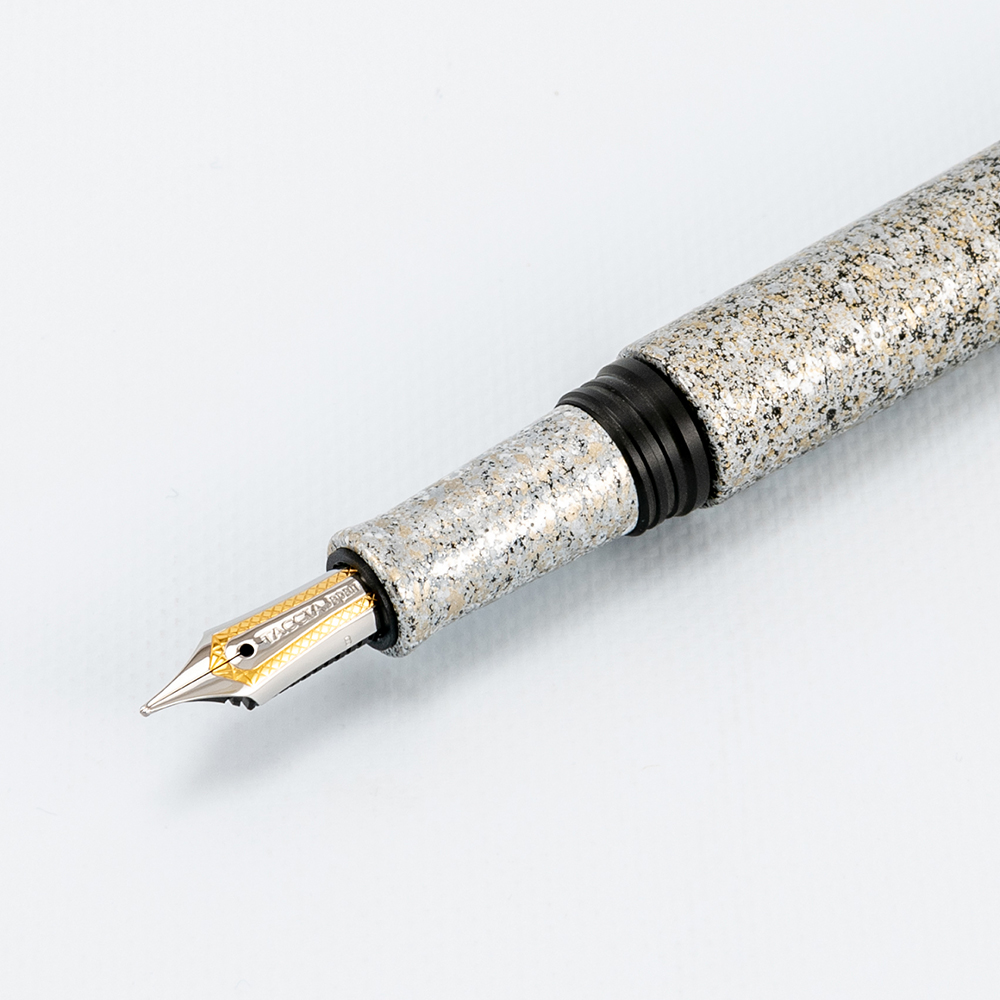 Taccia Granite Stone White Fountain pen Taccia Granite Stone White Fountain pen