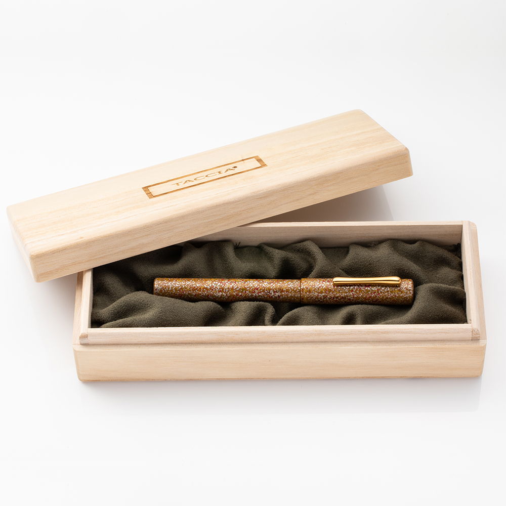 Taccia Hyakko Hisho II Sango Stylo plume